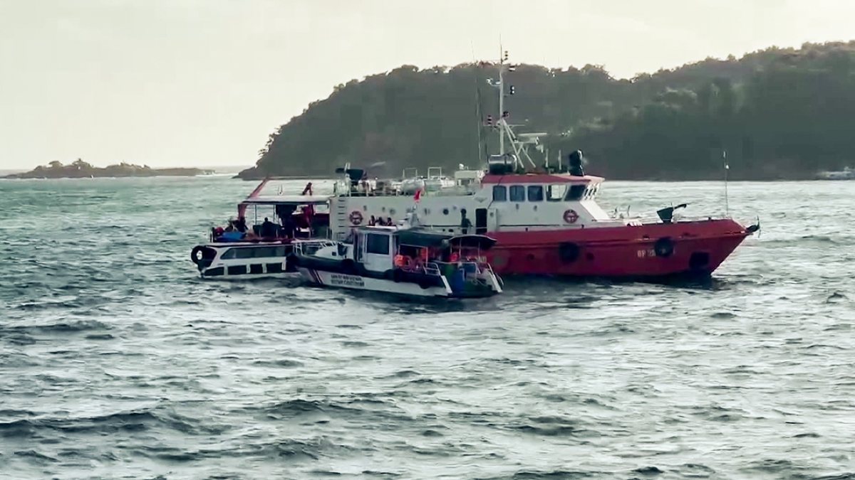 Vietnamese coast guard rescues stranded Indian tourists near Phu Quoc