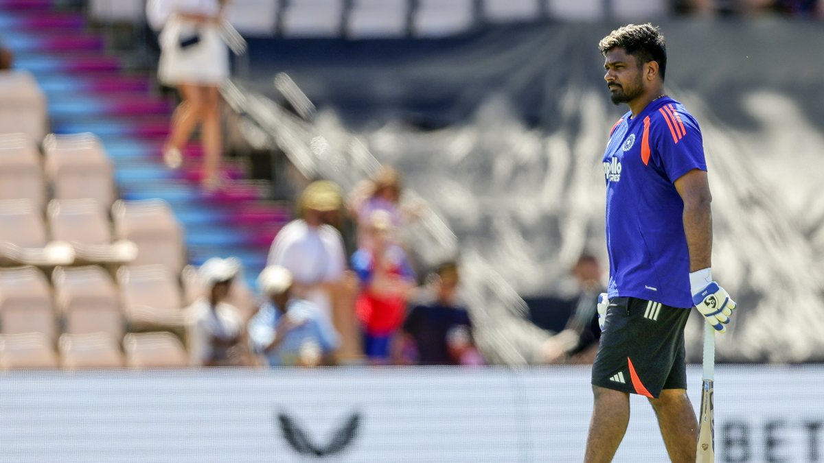 Sanju Samson warms up ahead of 5th T20I against England