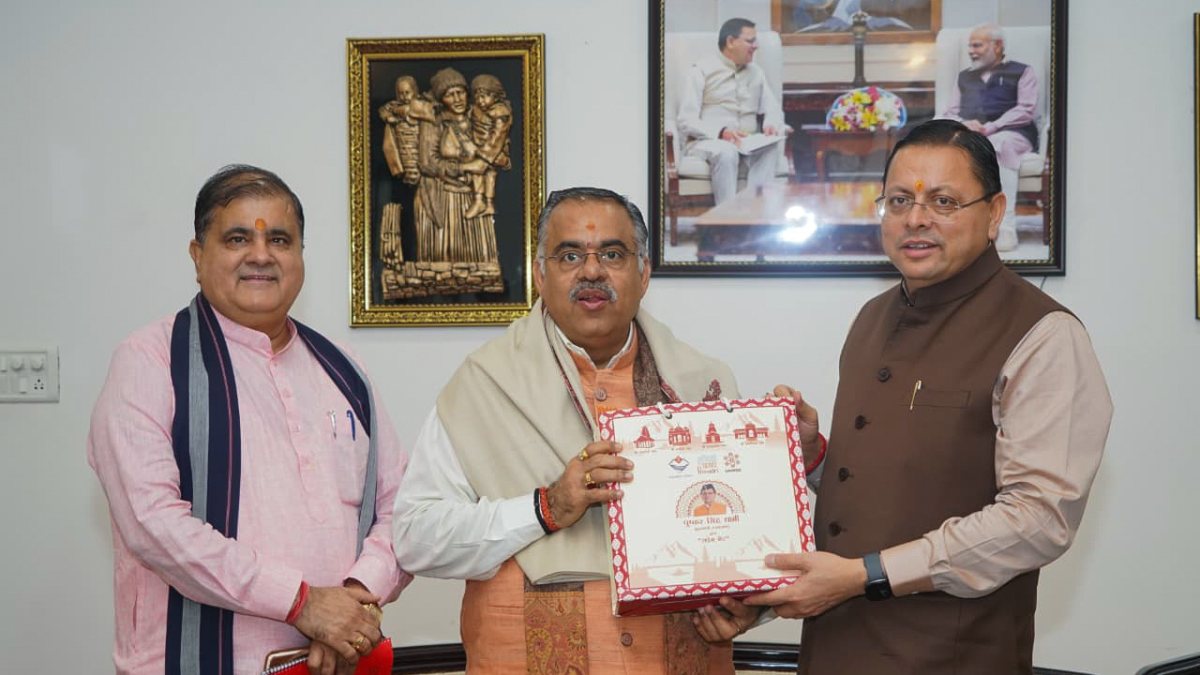 Uttarakhand CM Dhami meets BJP general secretary Tarun Chugh in Dehradun