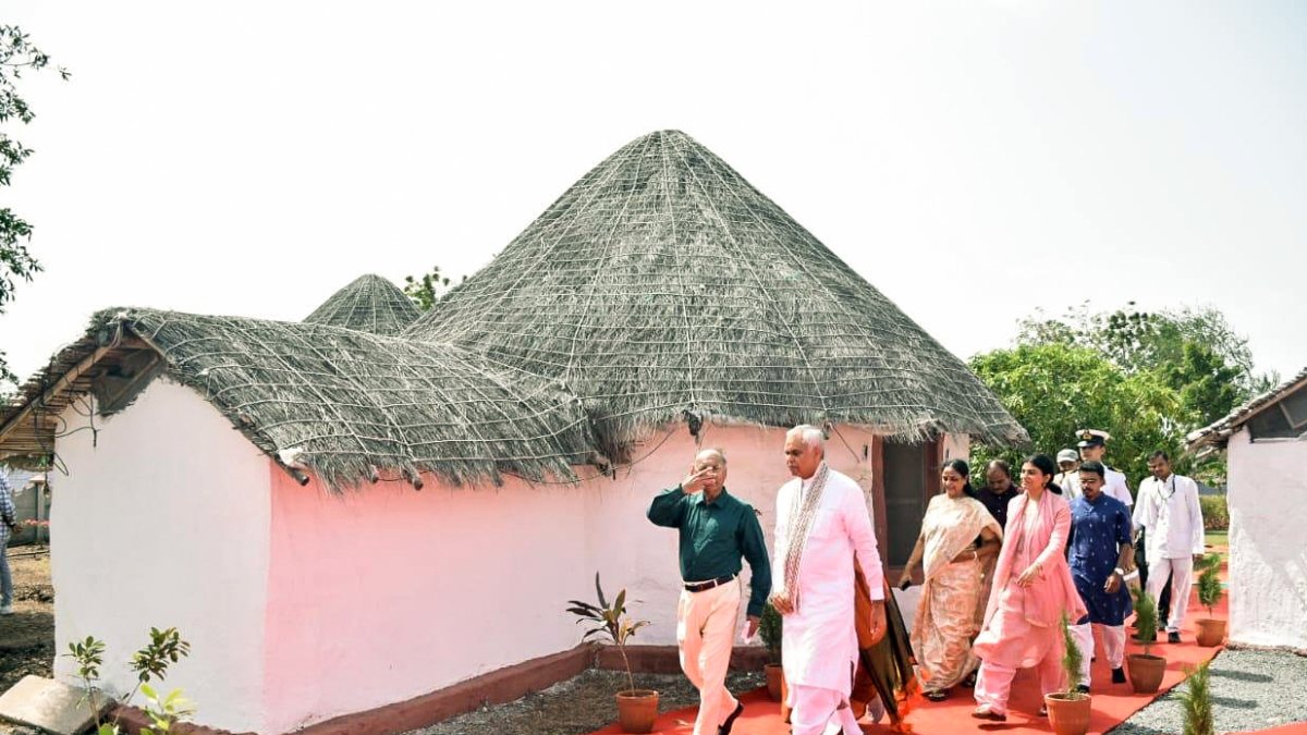Gujarat governor inaugurates Ved Garbhavihar Sansthan in Jamnagar