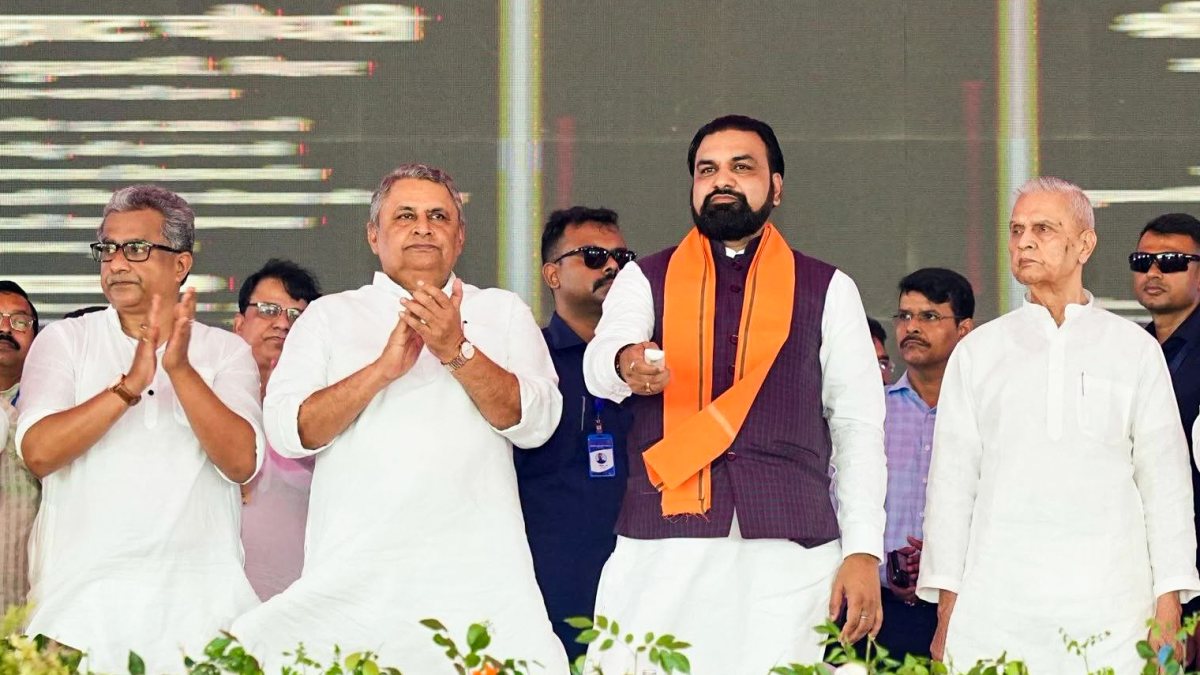 Bihar CM lays foundation for 982 development projects in Muzaffarpur
