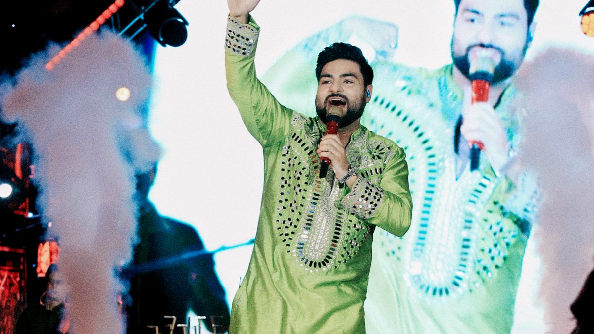 Bismil performs at a vibrant musical evening in Jaipur