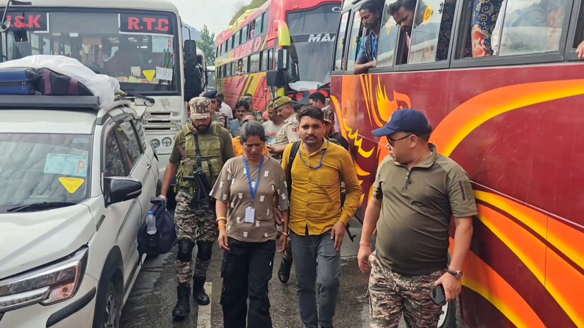 Rescue operation underway after bus collision on Jammu-Srinagar highway