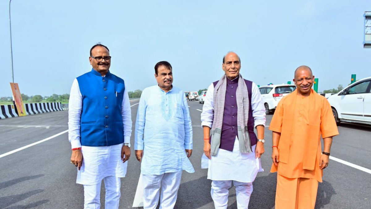 Gadkari, Rajnath, Yogi inaugurate Lucknow-Kanpur Expressway