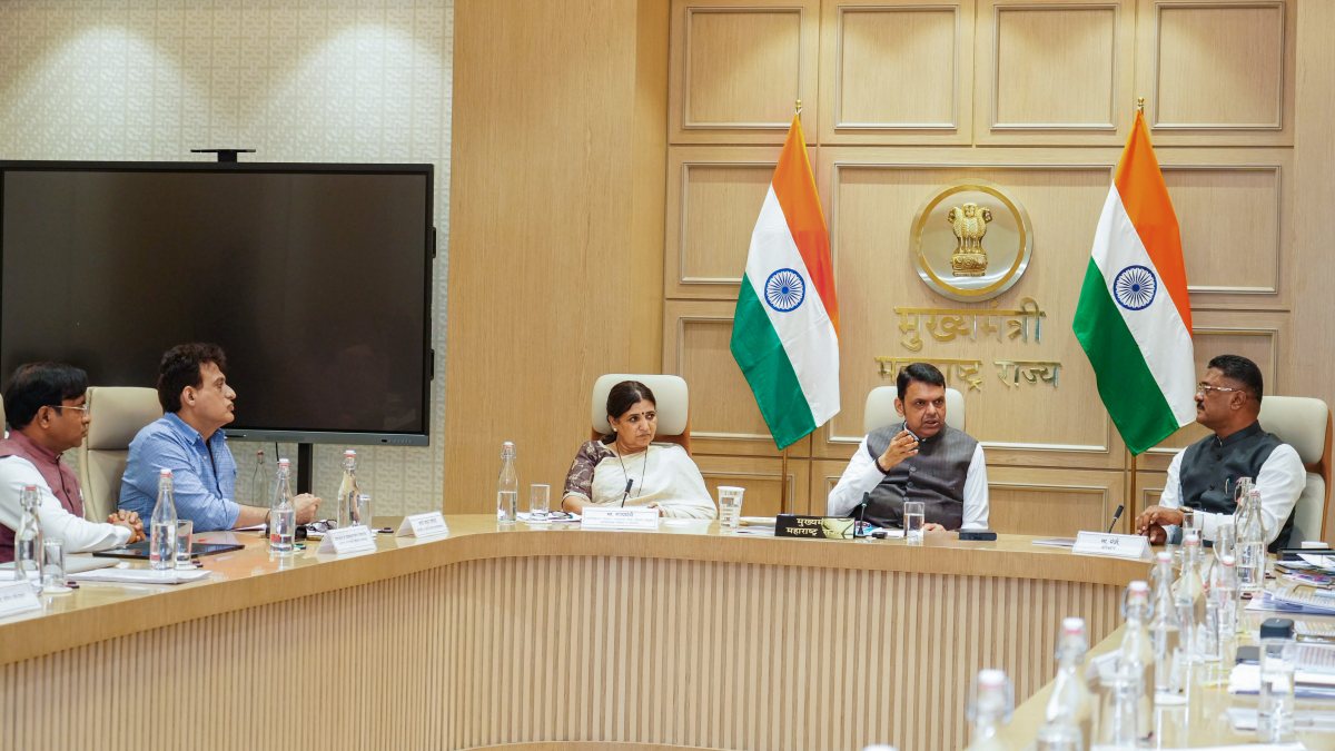 Maharashtra CM Fadnavis chairs MSRTC meeting in Mumbai