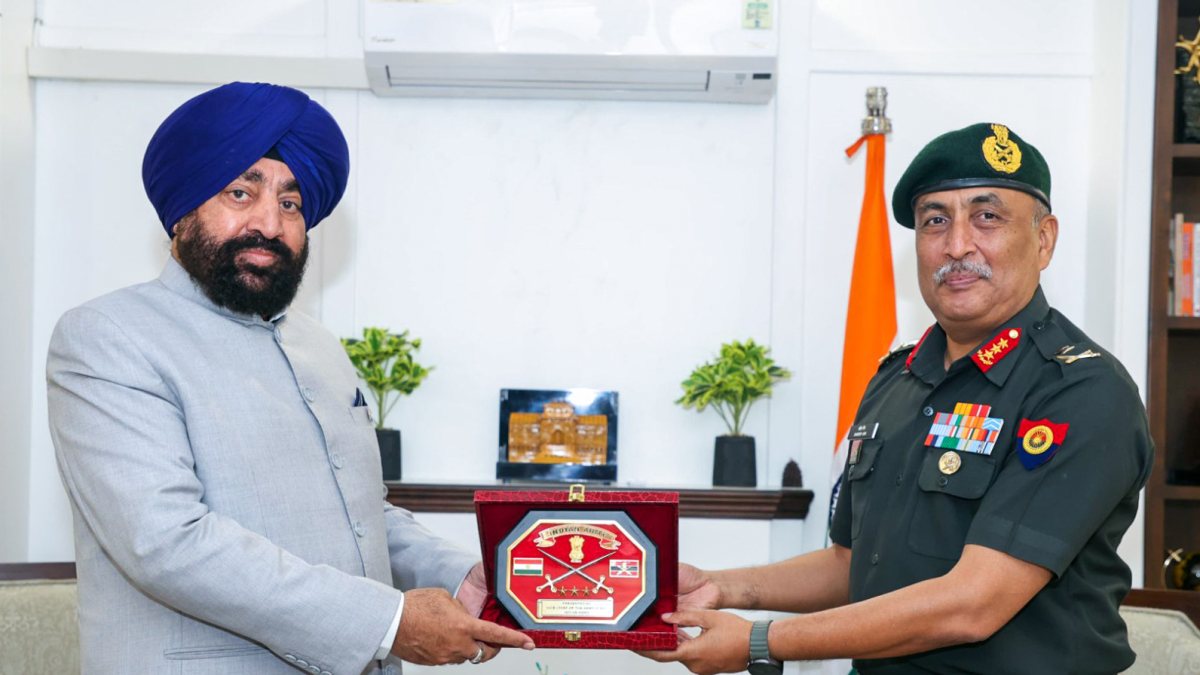 Uttarakhand governor meets vice chief of army staff in Delhi