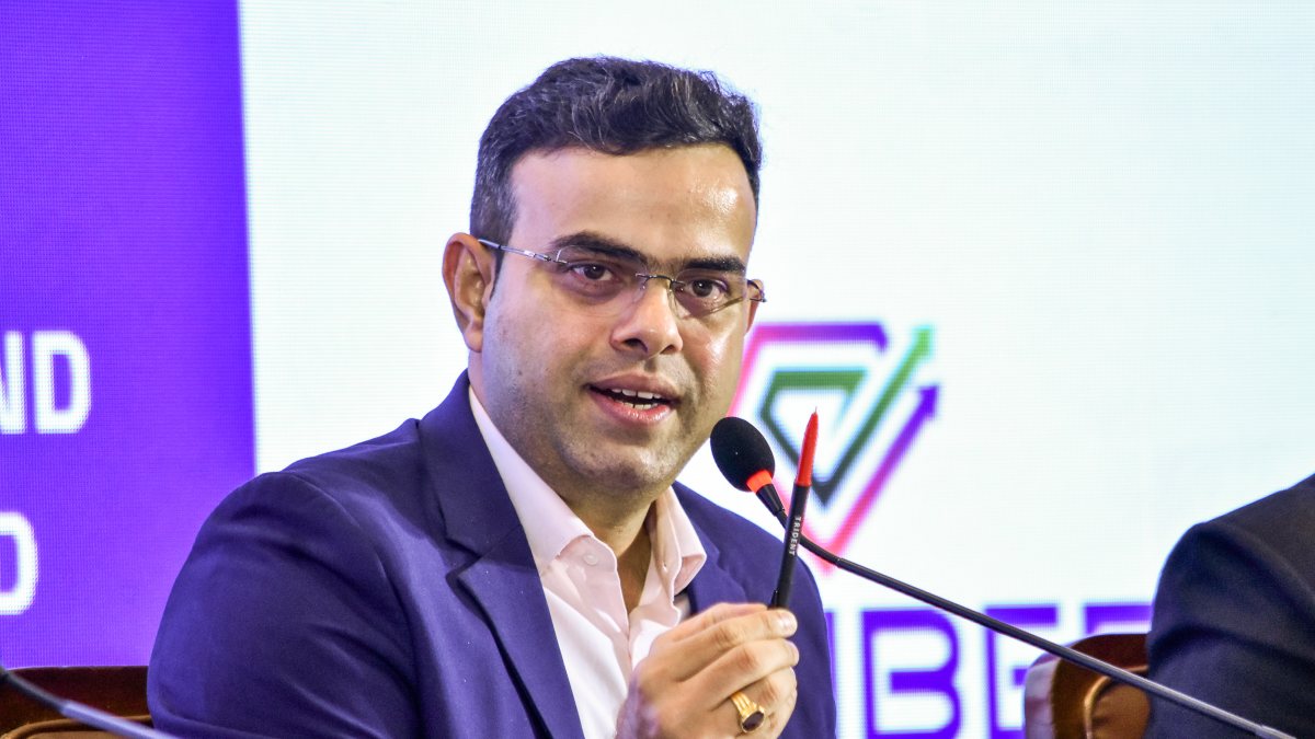 Caliber Mining chairman addresses press conference in Mumbai