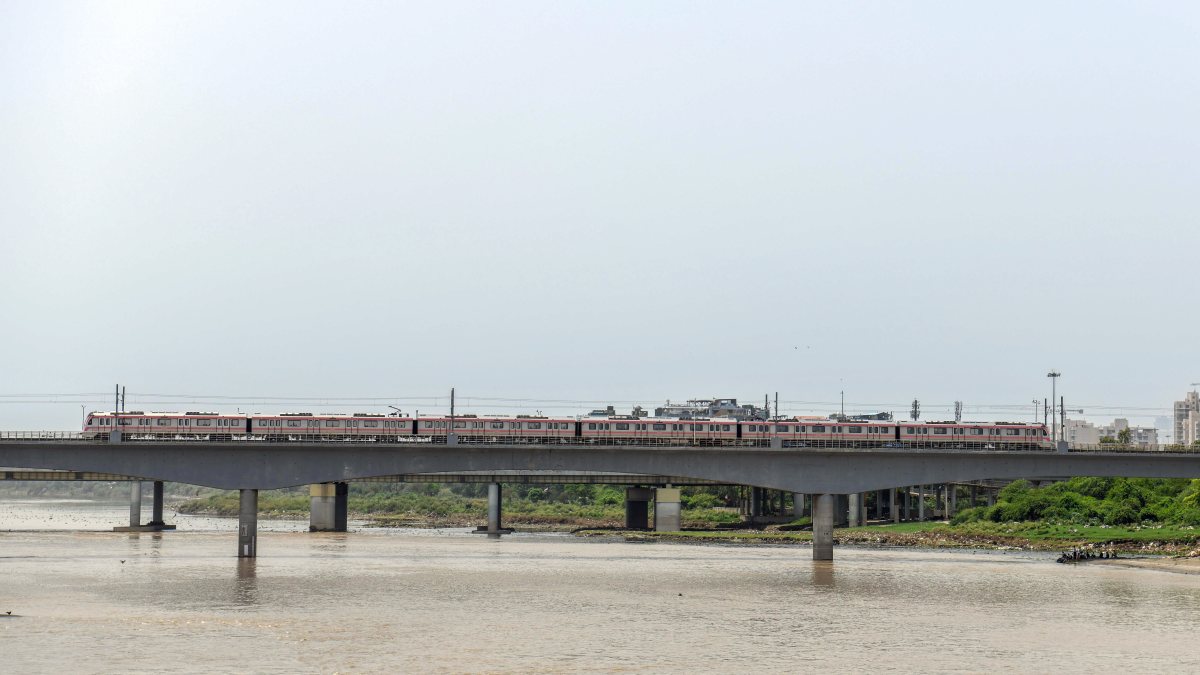 Yamuna swells as water released from Hathnikund barrage