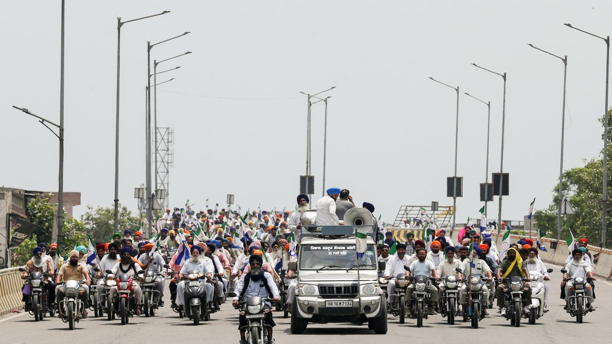 Farmers protest Indo-US trade deal with motorcycle rally in Amritsar