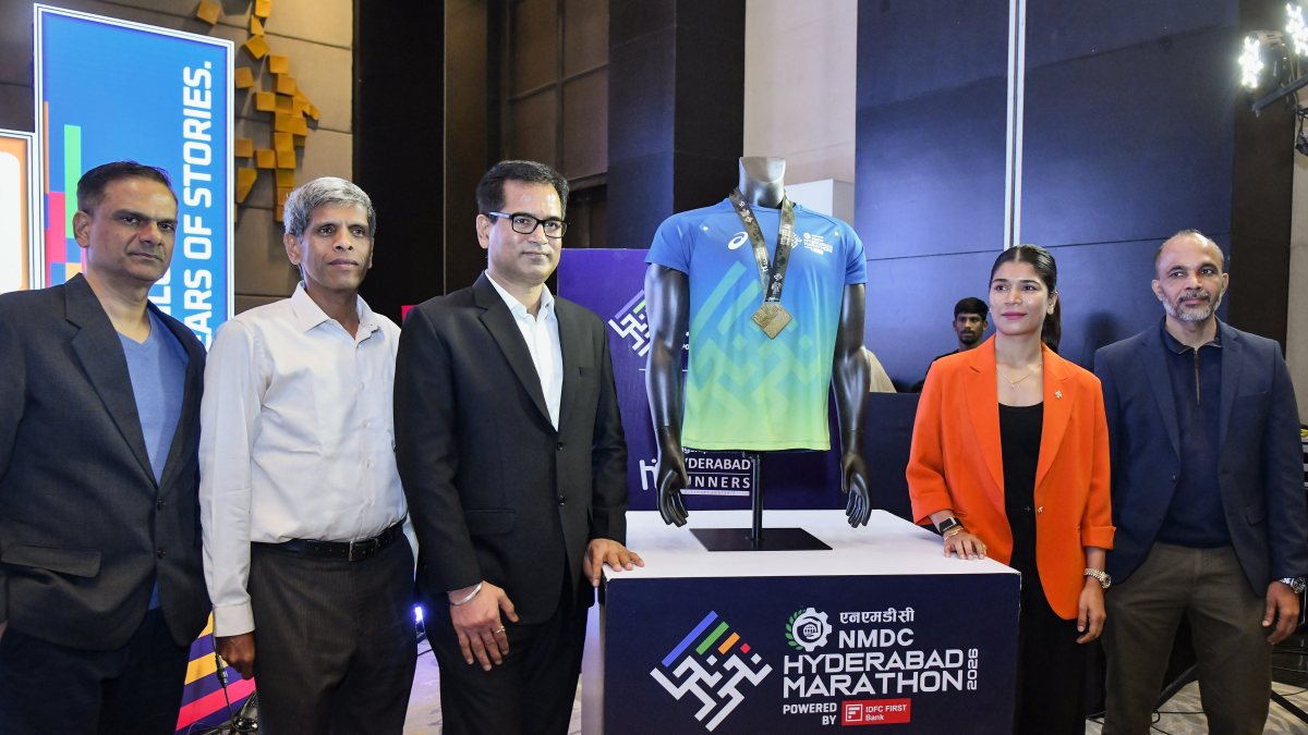 Nikhat Zareen unveils race medal for Hyderabad Marathon 2026