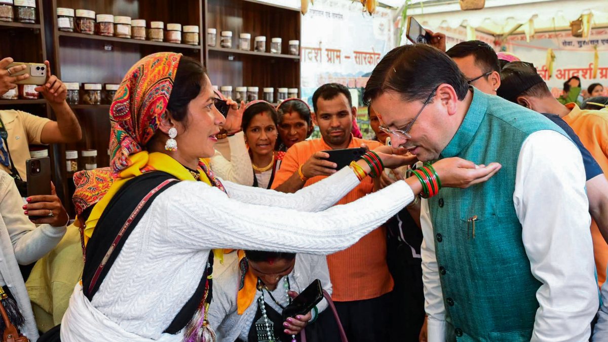 Uttarakhand CM Dhami gets traditional welcome in Chamoli