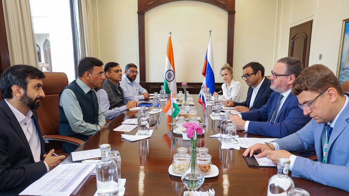 Mansukh Mandaviya meets Russian counterpart at BRICS labour meet