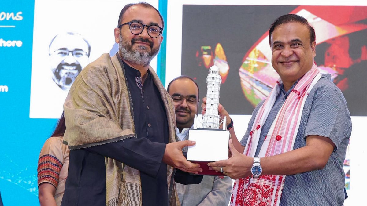 Assam CM Sarma presents Architect of the Year Award in Guwahati