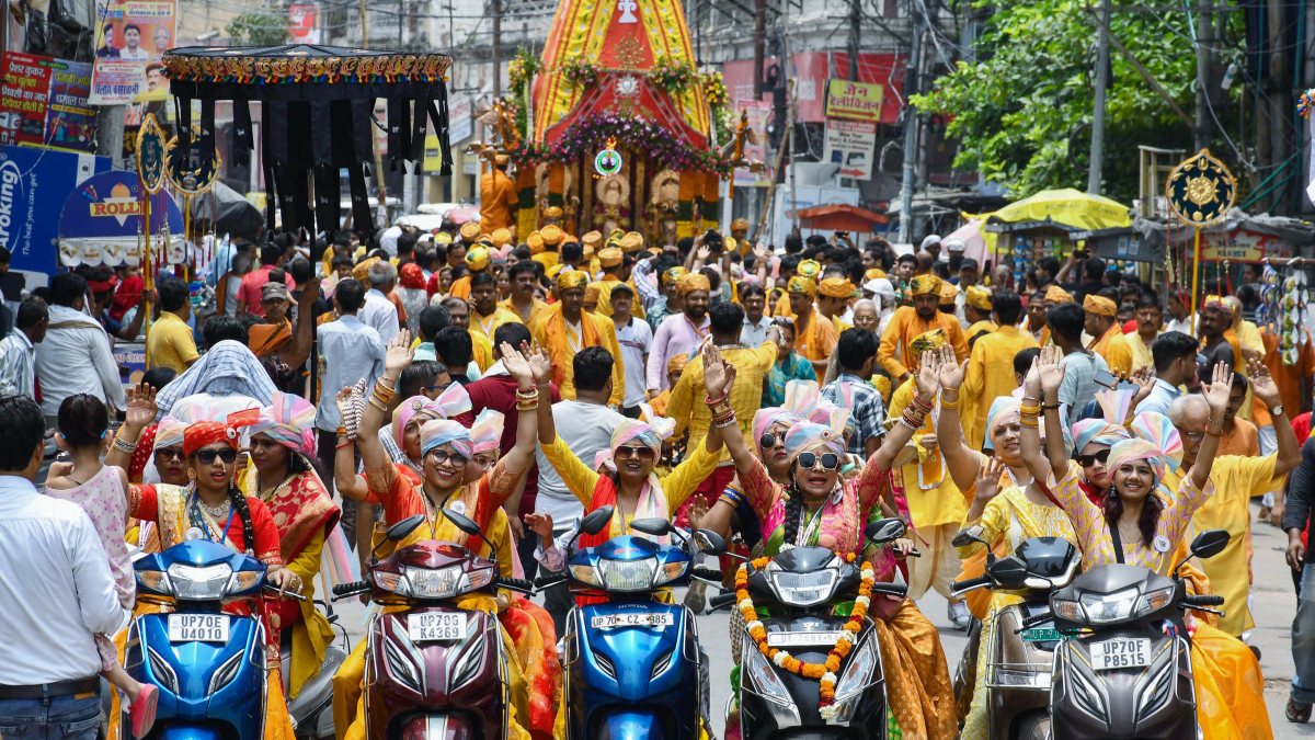 Devotees pull Lord Jagannath's chariot in Prayagraj Rath Yatra