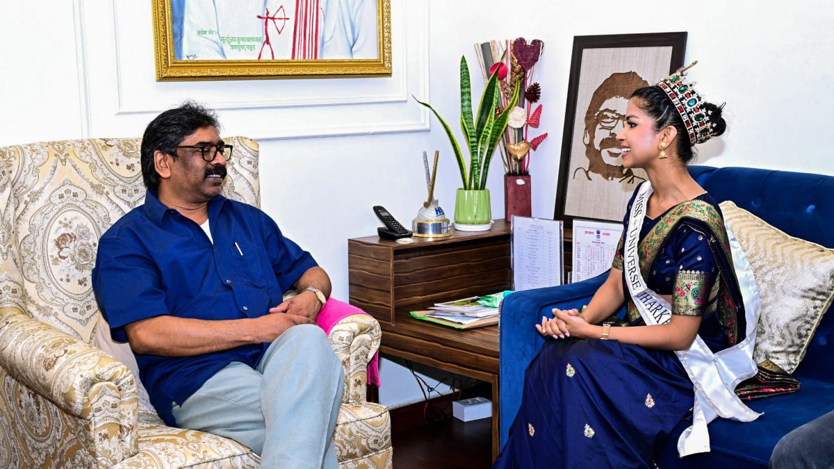 Miss Universe Jharkhand 2026 winner meets CM Hemant Soren