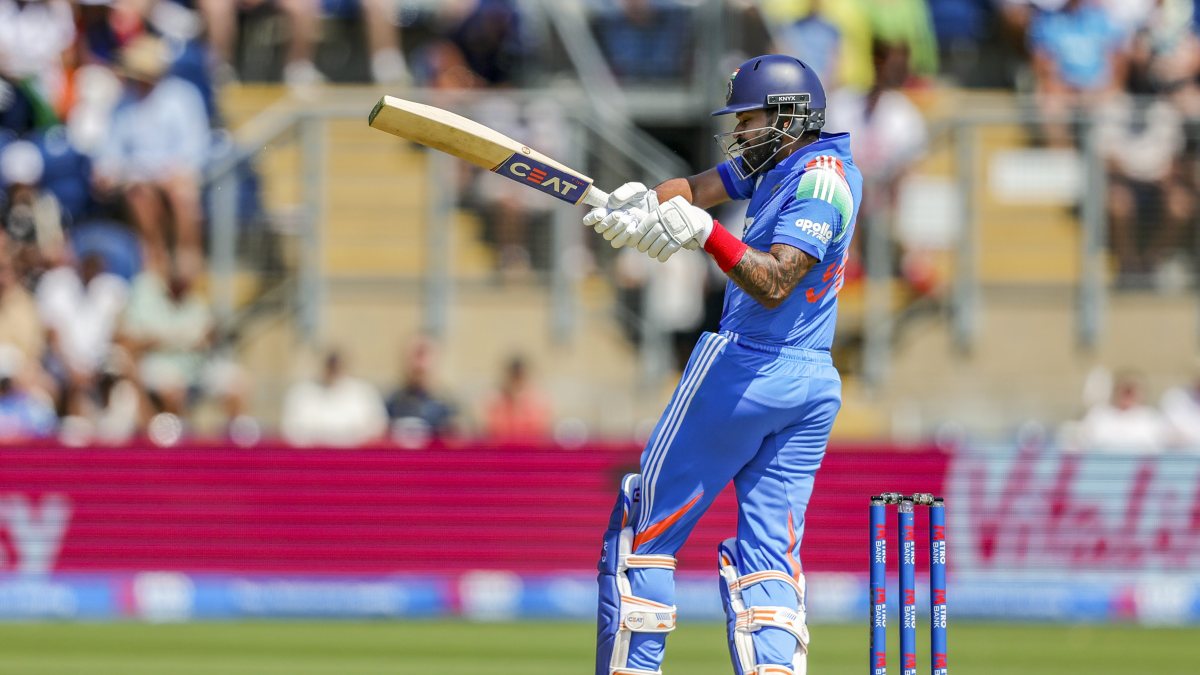 Shreyas Iyer plays a shot in 2nd ODI against England