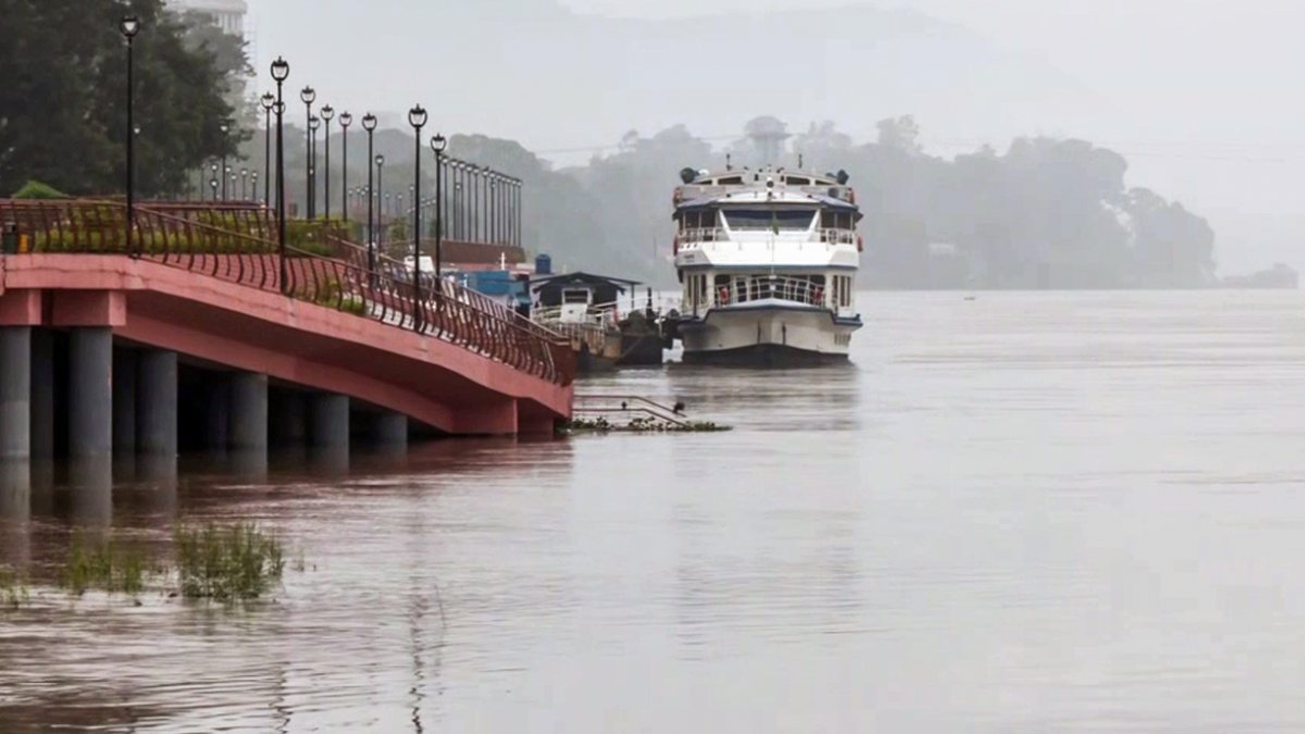 Brahmaputra river water level rises after heavy rain in Guwahati