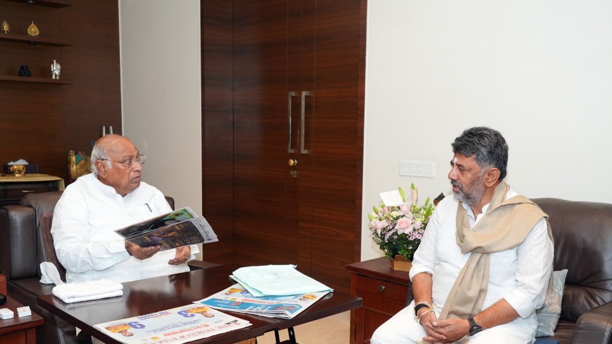Karnataka CM Shivkumar meets Congress chief Kharge in Bengaluru