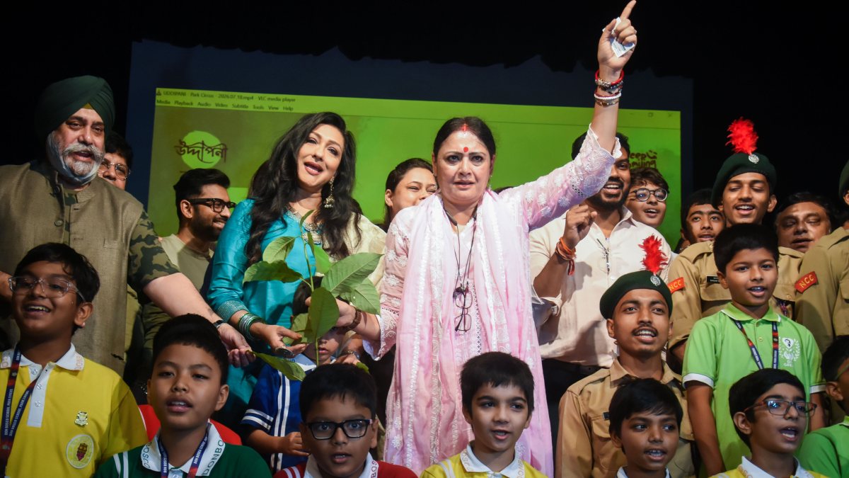 West Bengal ministers join Rituparna Sengupta at Forest Week event