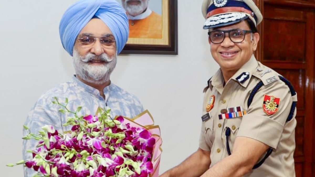 New Delhi police commissioner calls on LG Sandhu