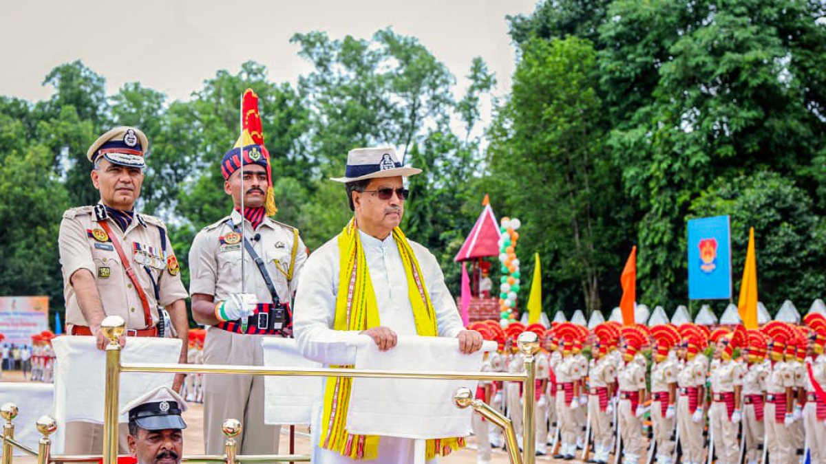 Tripura CM Manik Saha inspects guard of honour at constable parade