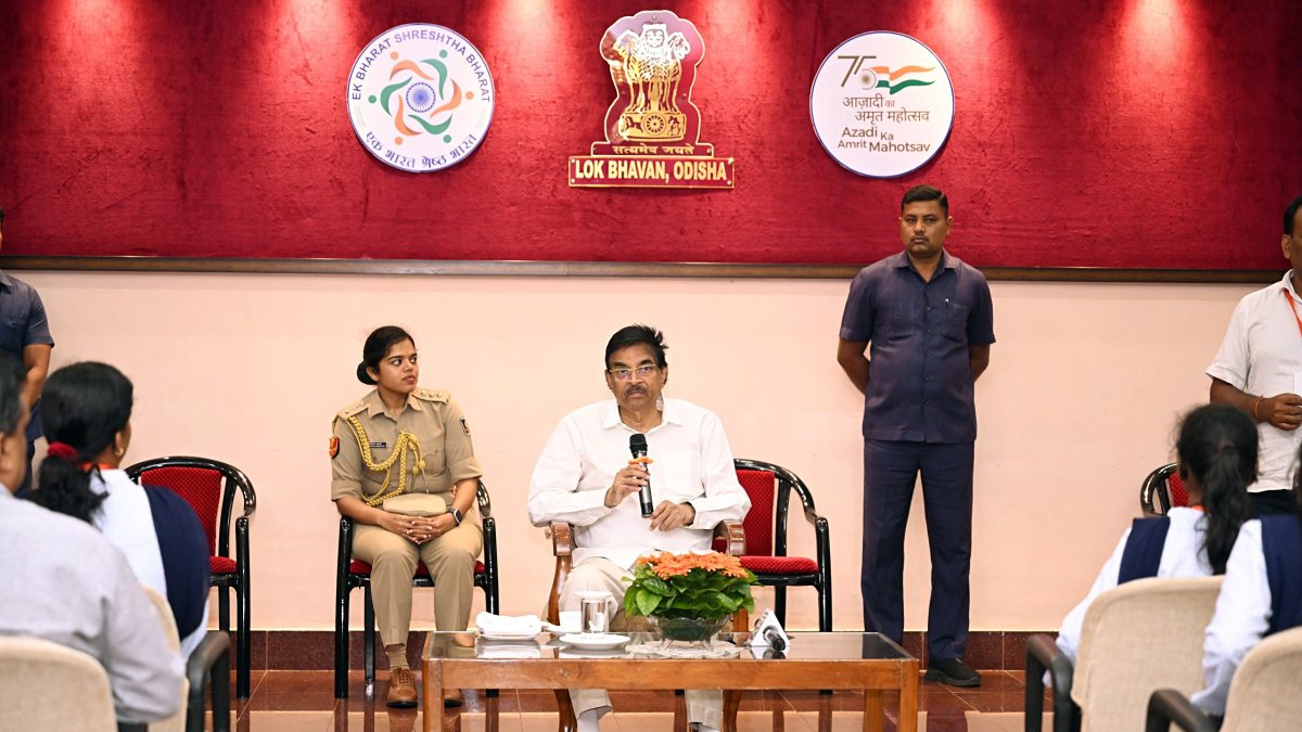 Odisha Governor meets SEVA Foundation members in Bhubaneswar