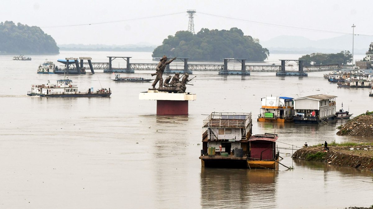 Brahmaputra water level rises after heavy rainfall in Assam