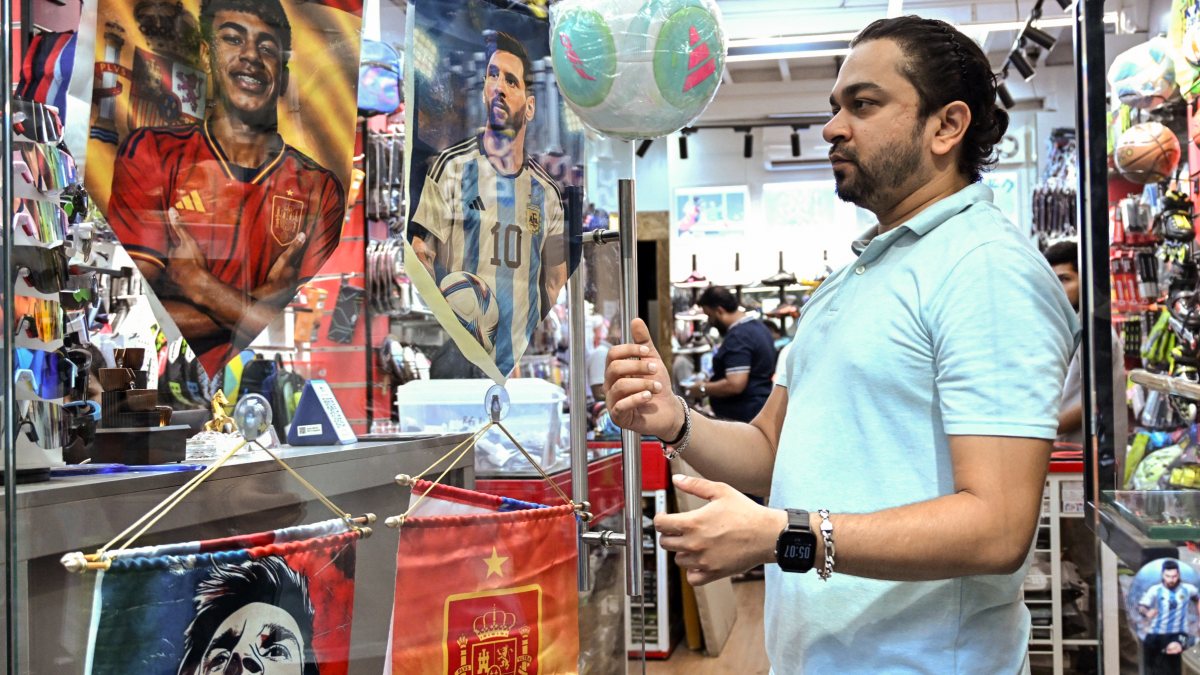 Mumbai football fans snap up World Cup 2026 final memorabilia
