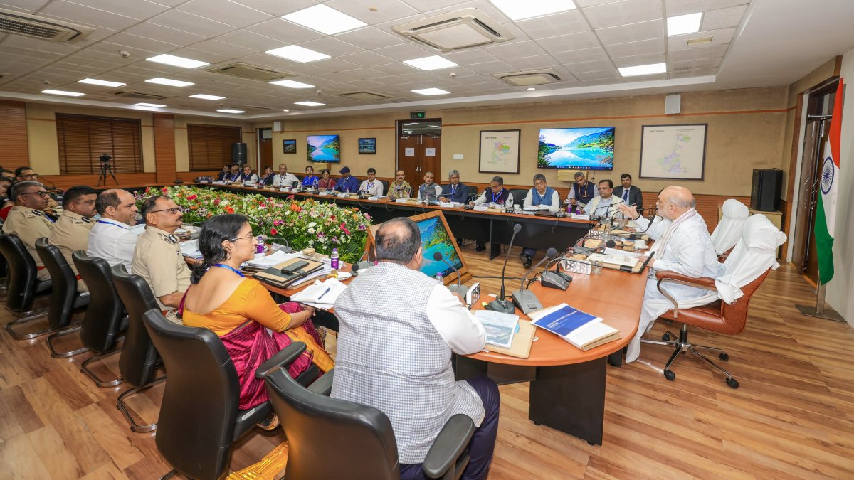 Amit Shah reviews new criminal laws with Bengal officials