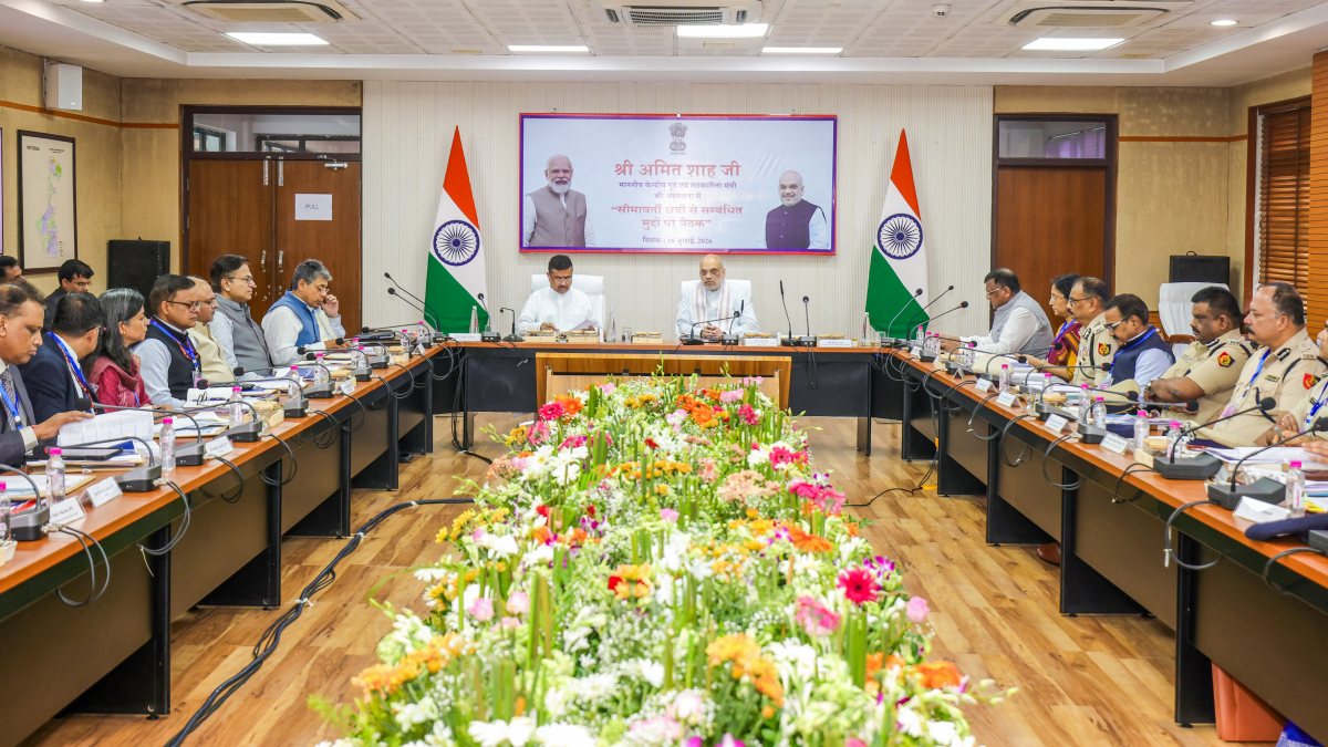Amit Shah reviews India-Bangladesh border security in Siliguri