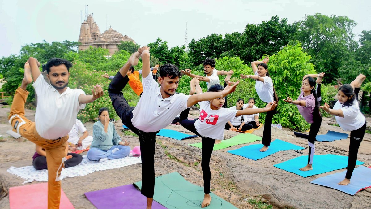 International Yoga Club members perform advanced yoga and Zumba in Bhopal