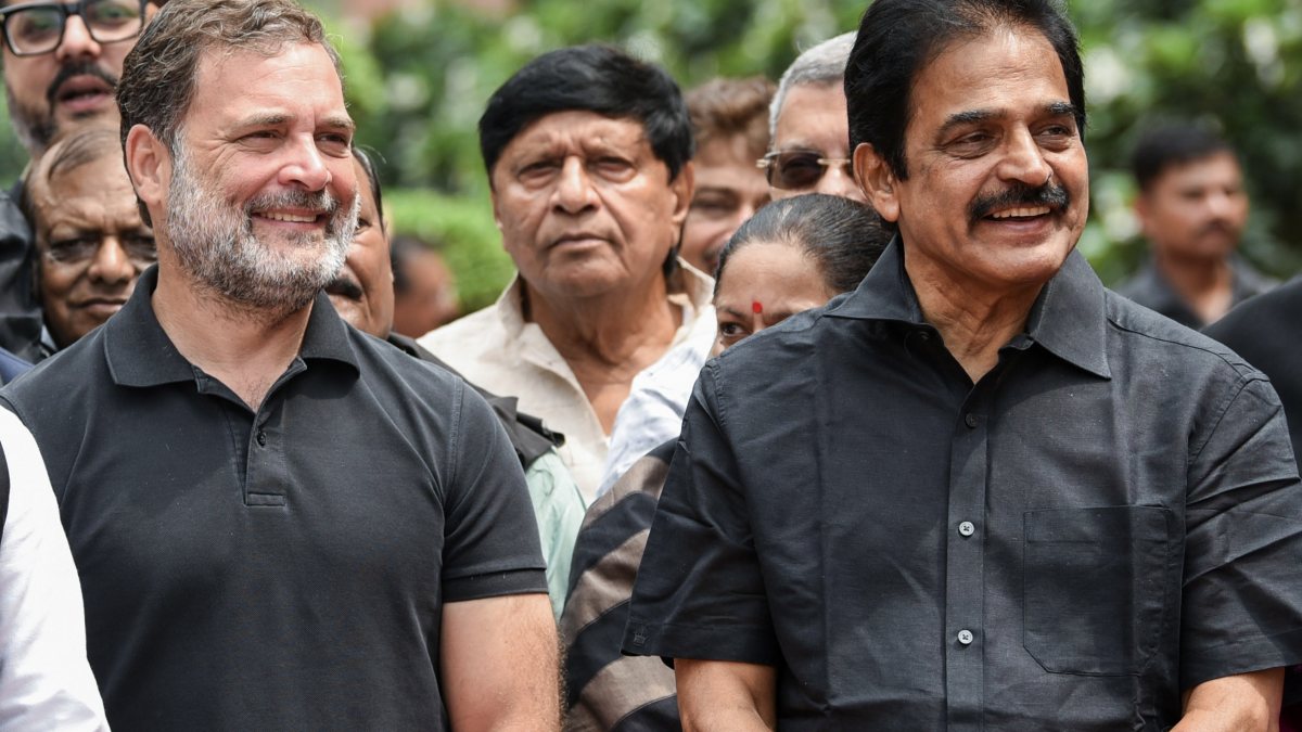 Opposition MPs in black protest against government at Parliament