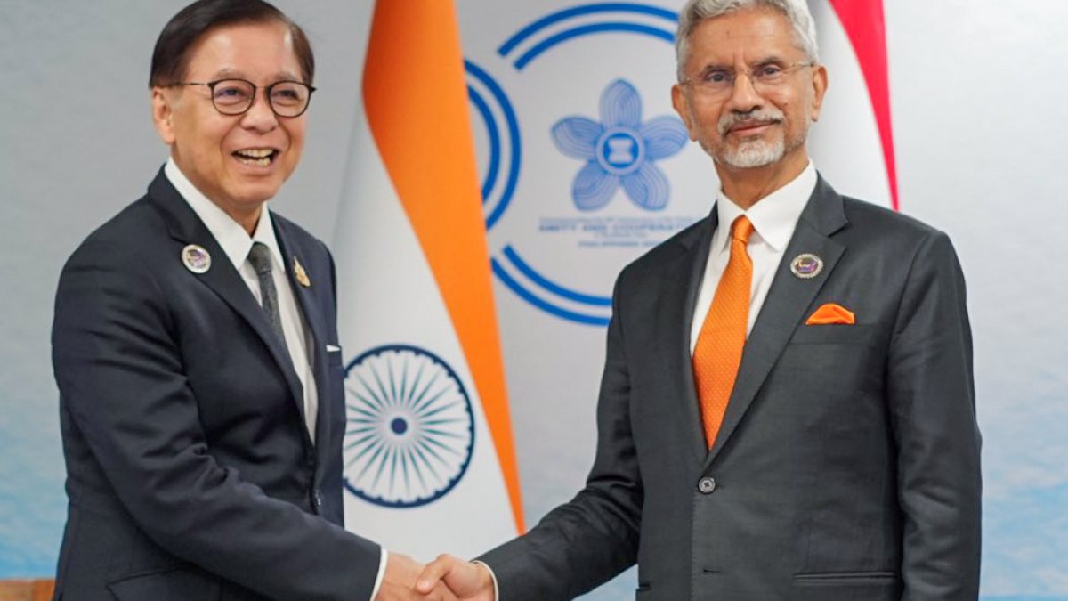 Jaishankar meets Thai deputy PM in Manila