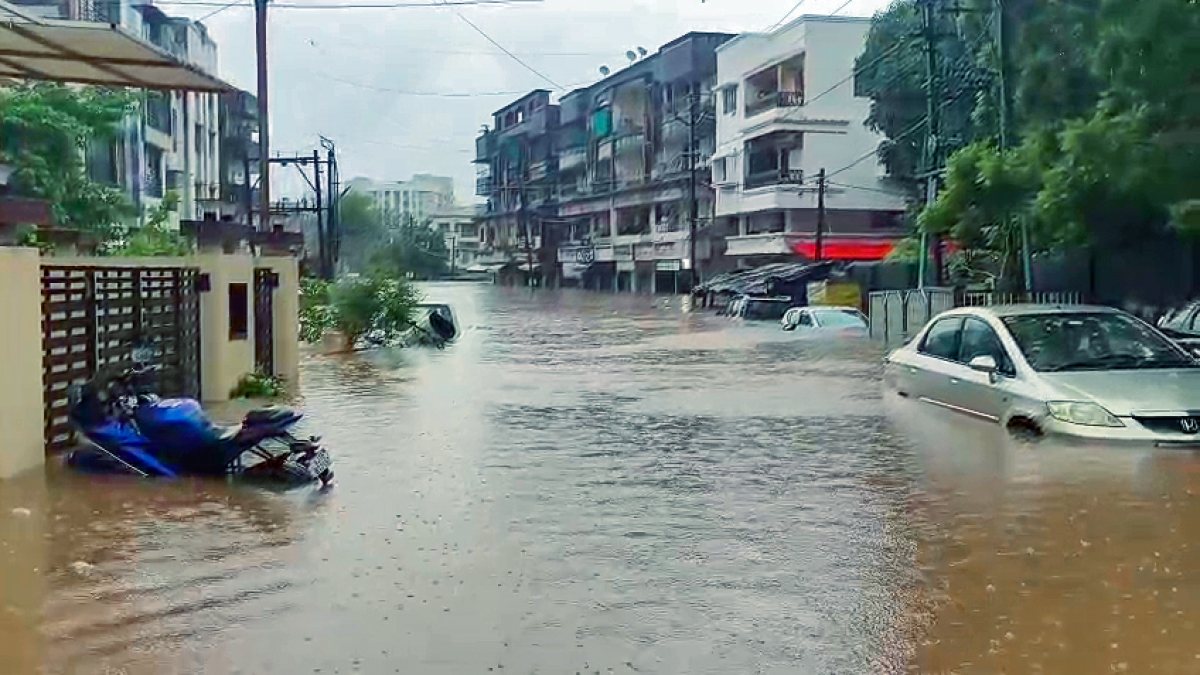 Auranga River overflow floods Valsad after heavy rain