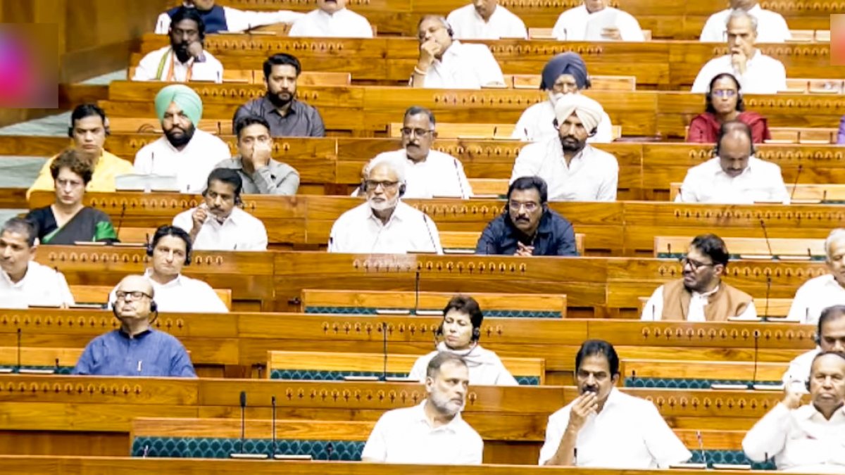 Rahul Gandhi, Congress MPs attend Monsoon Session in Lok Sabha