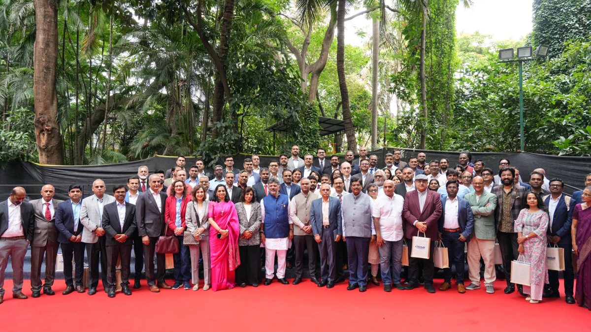 Karnataka CM Shivakumar meets global CEOs ahead of Bengaluru Tech Summit 2026