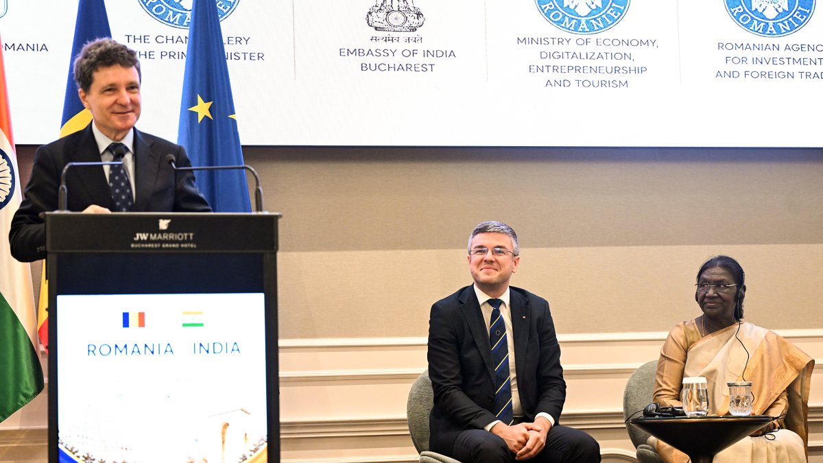 Romanian president addresses India-Romania Business Forum in Bucharest