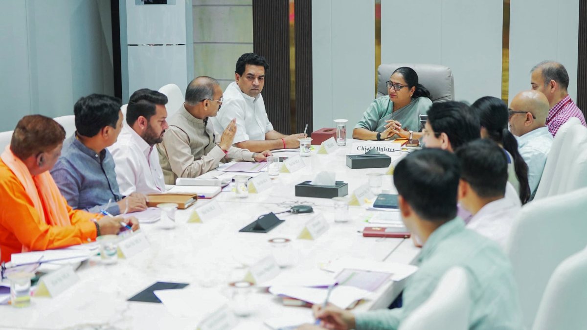 Delhi Chief Minister Rekha Gupta chairs a meeting to review the preparations…