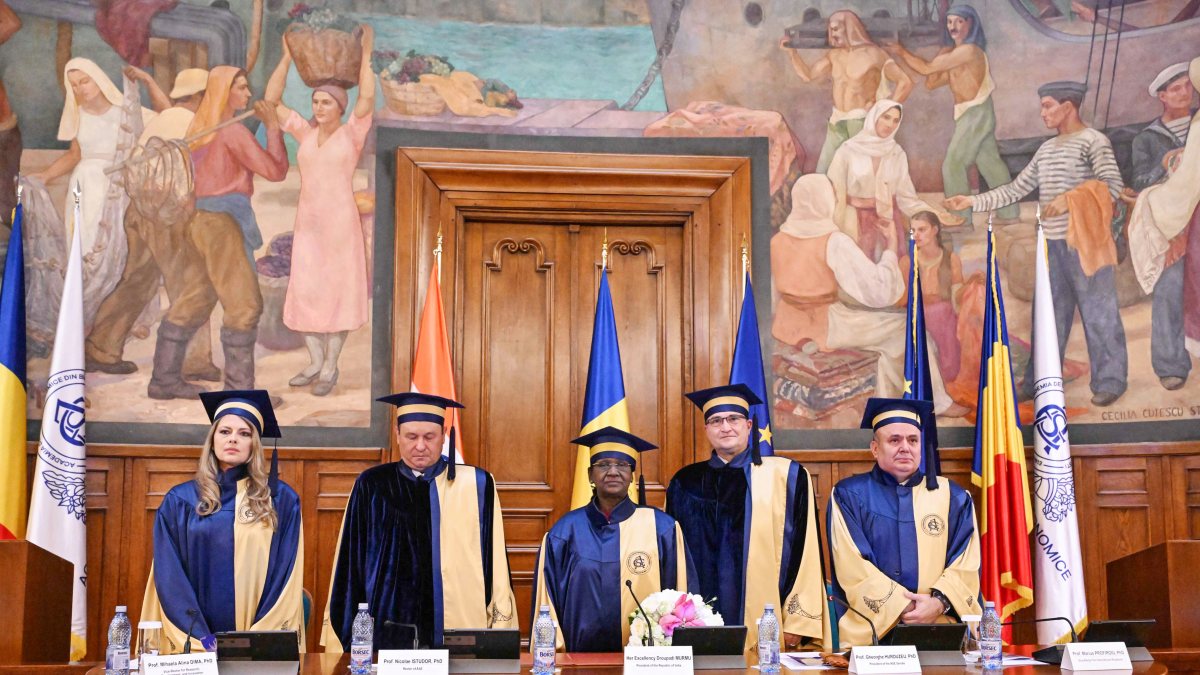 President Droupadi Murmu being conferred an Honorary Doctorate by the Bucharest…