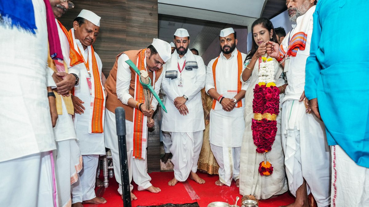 Maharashtra Chief Minister Devendra Fadnavis performs bhoomipujan of the Bhakta…