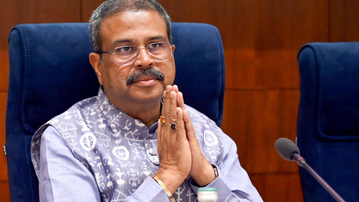 [File Photo] Union Minister Dharmendra Pradhan officially resigns from his post…