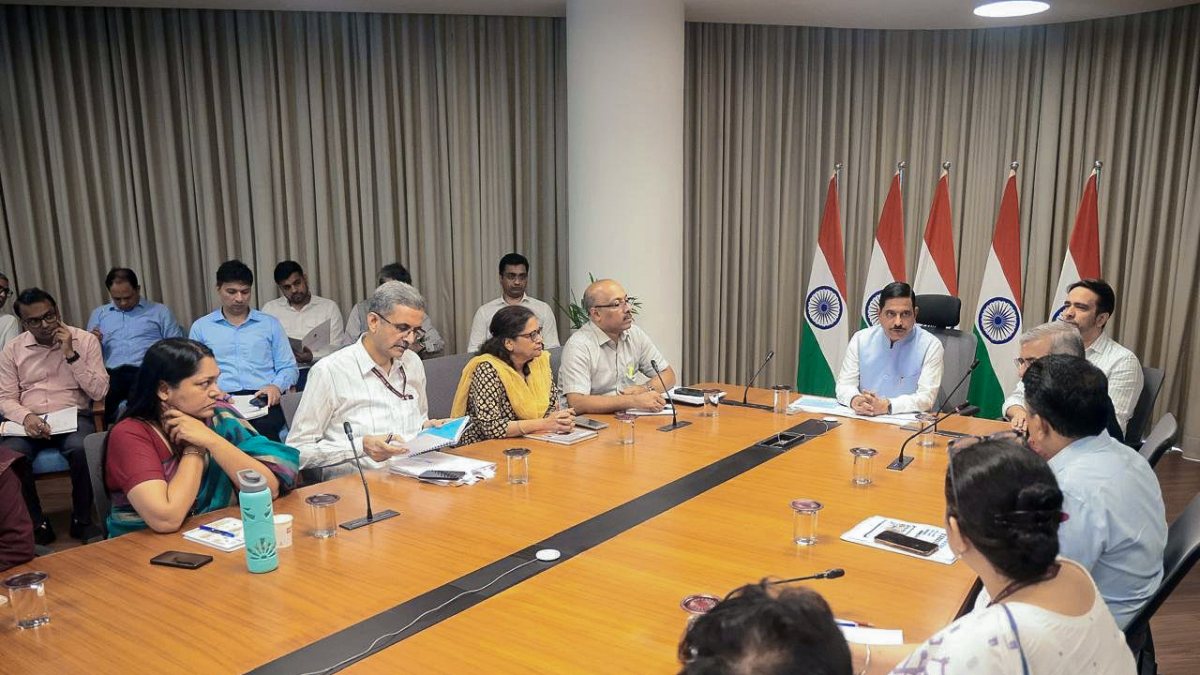 Union Minister Pralhad Joshi takes additional charge of the Ministry of…