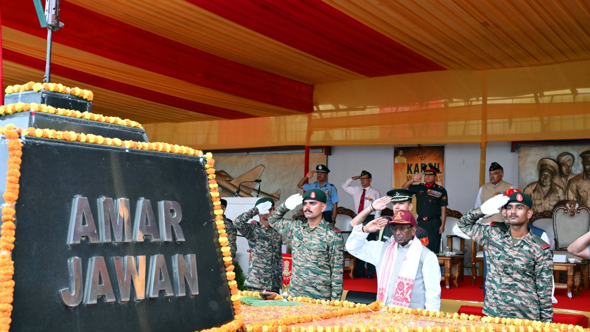 Assam governor pays tribute on Kargil Vijay Diwas