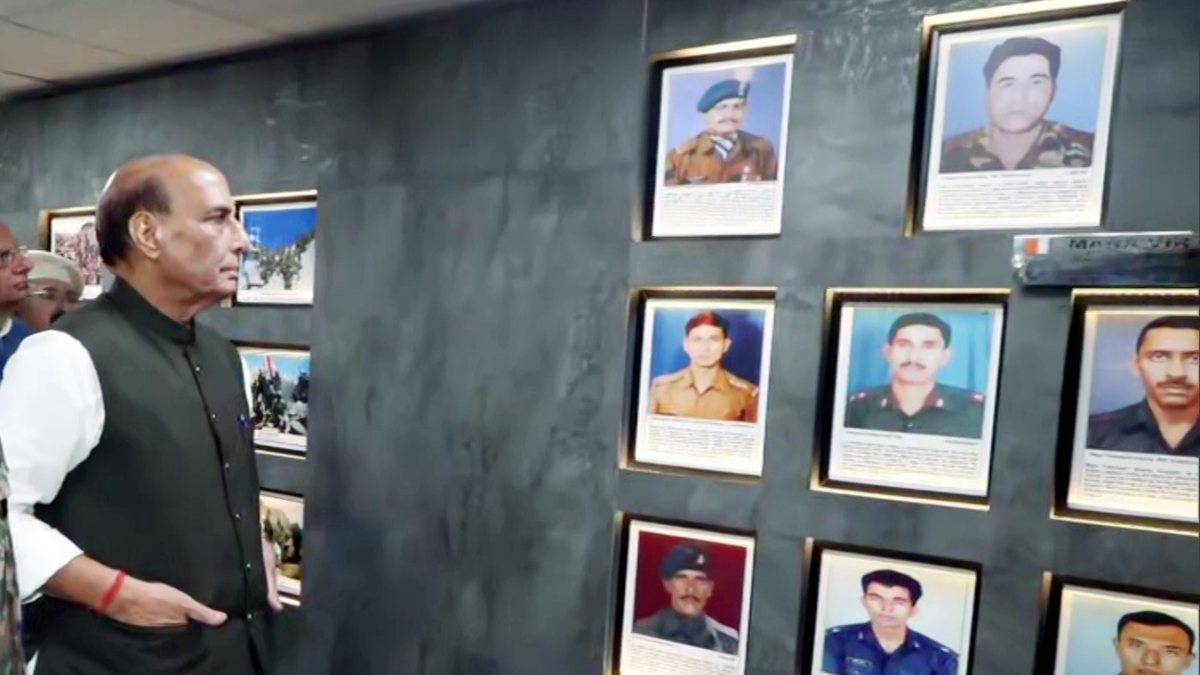 Rajnath Singh at Kargil Vijay Diwas celebrations in Drass