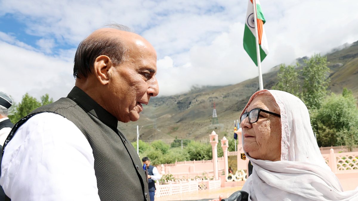 Rajnath Singh meets braveheart's family at Kargil Vijay Diwas