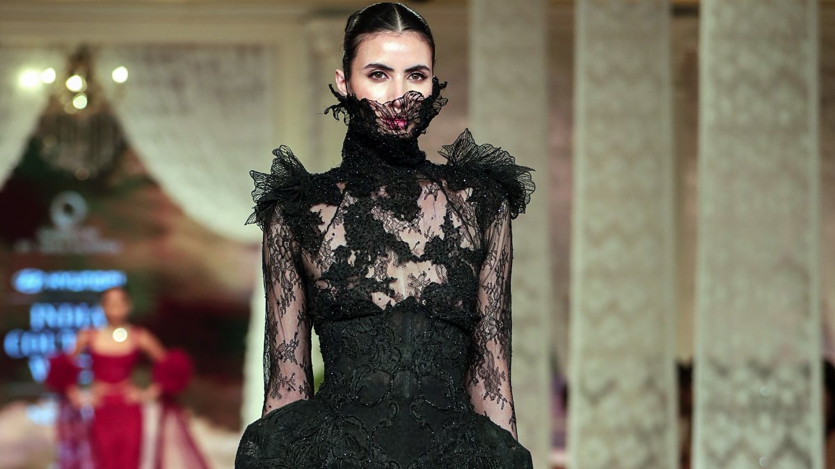 Model walks the ramp on Day 3 of India Couture Week in Delhi