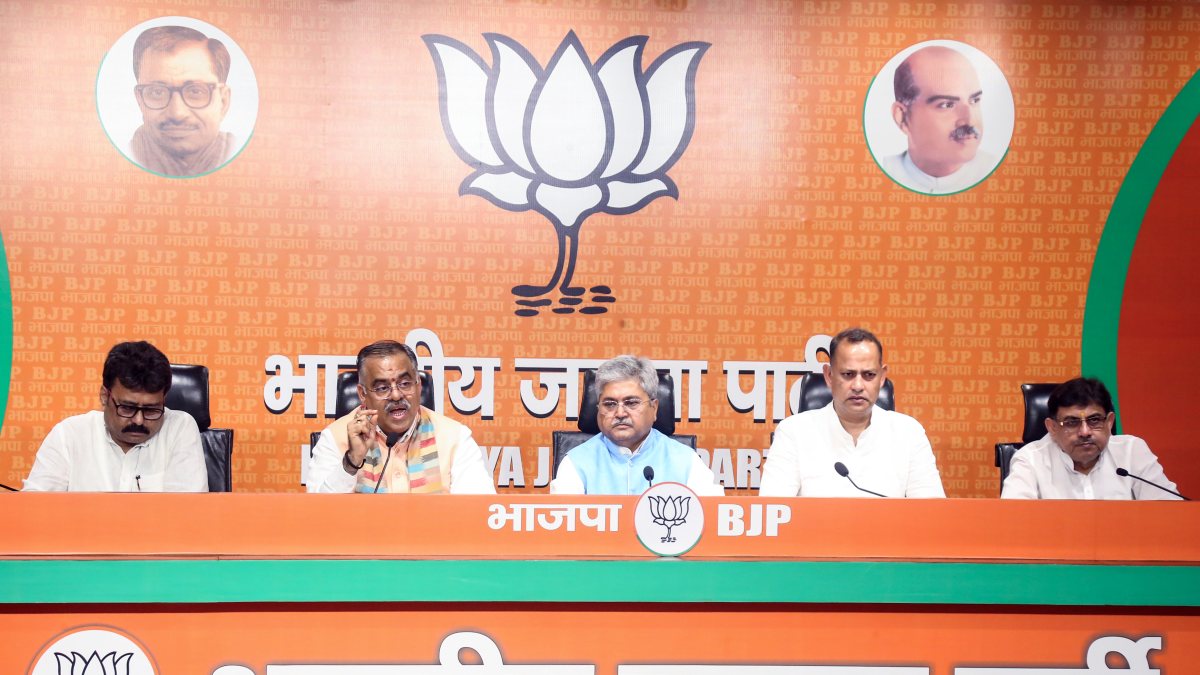BJP leaders Tarun Chugh and Dushyant Kumar Gautam address press conference