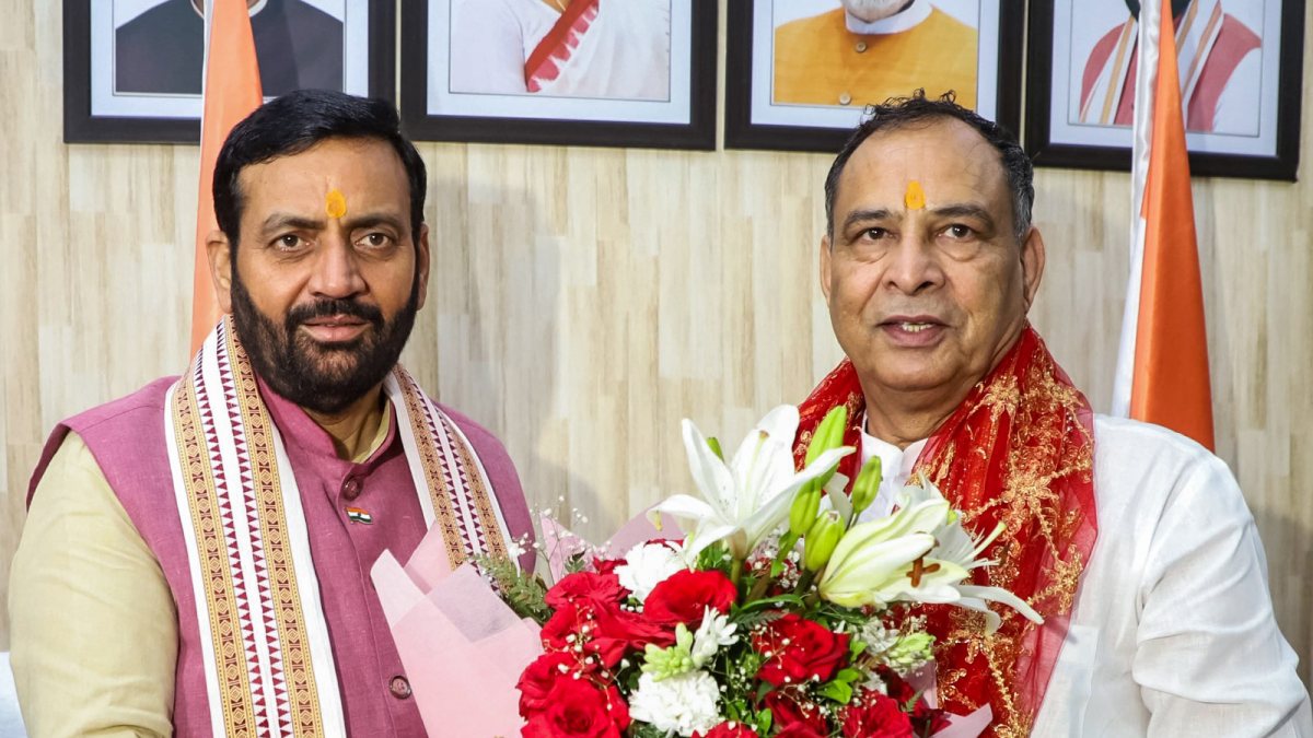 Haryana CM Saini felicitates Mohan Lal Kaushik as HBPE chairman