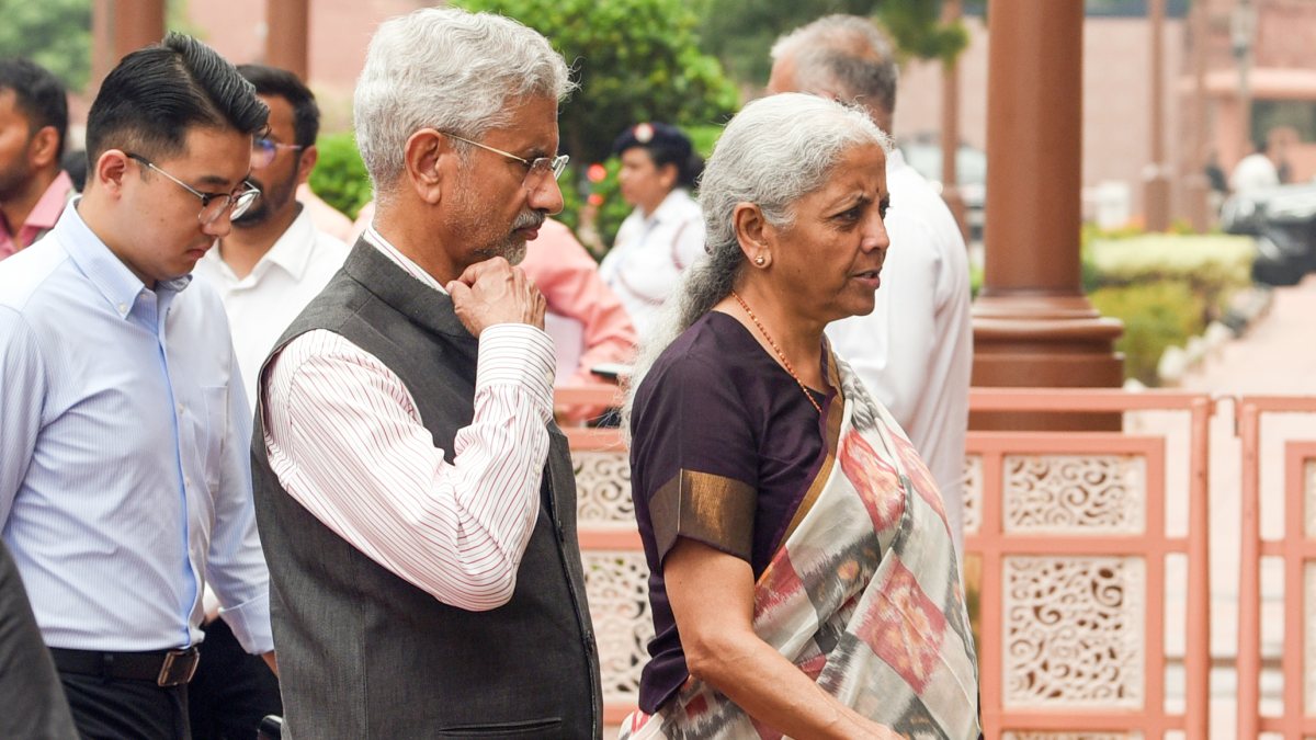 Jaishankar and Sitharaman leave NDA parliamentary meeting