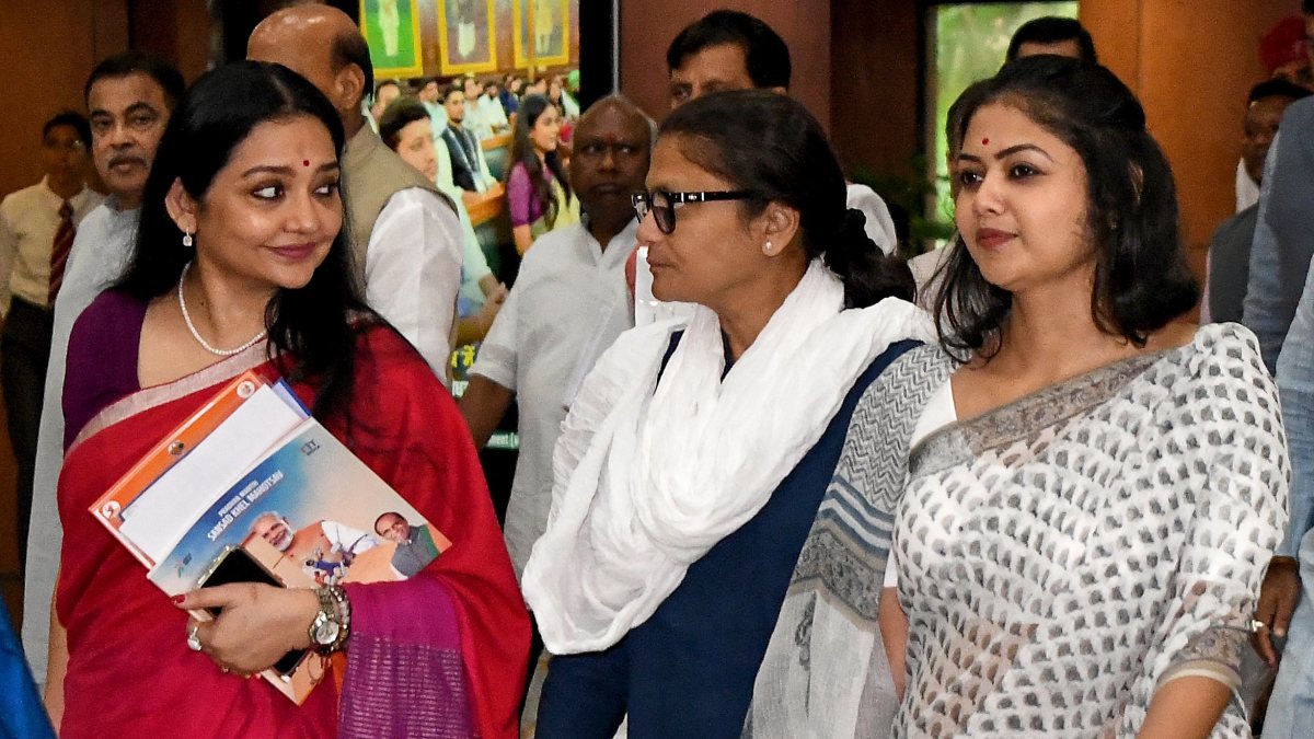 TMC rebel MPs attend NDA parliamentary meeting in Delhi